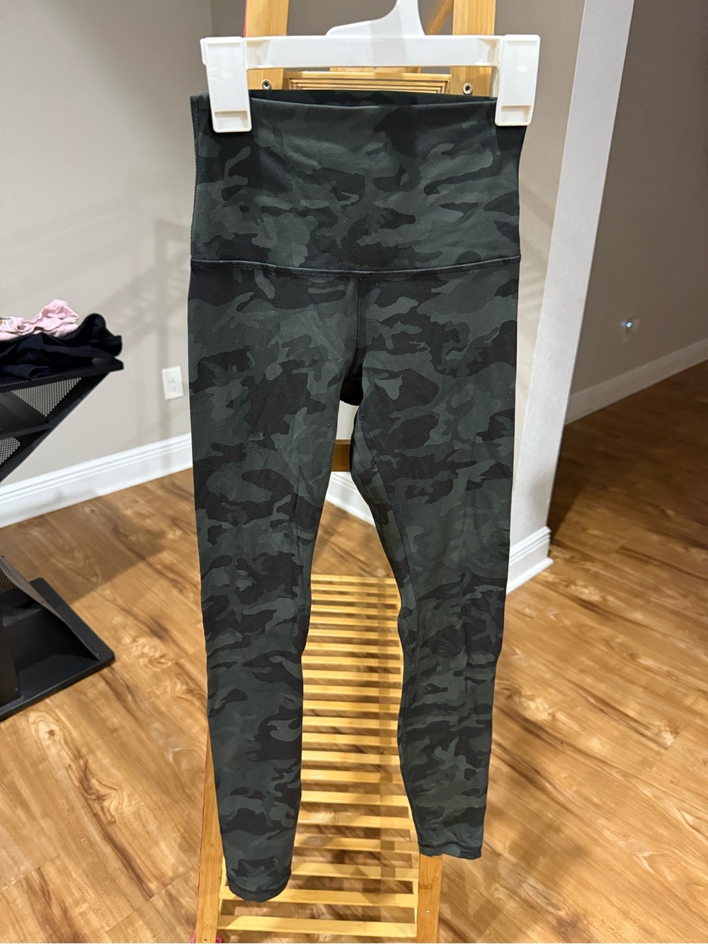 Lululemon Camo High-Rise Align Leggings, Size 2